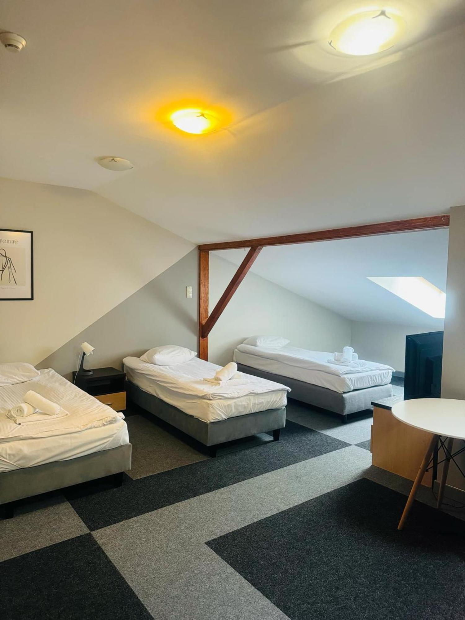 Magiczna Farma Hotel Obiady Maka I Magia ซัมบรูฟ ภายนอก รูปภาพ